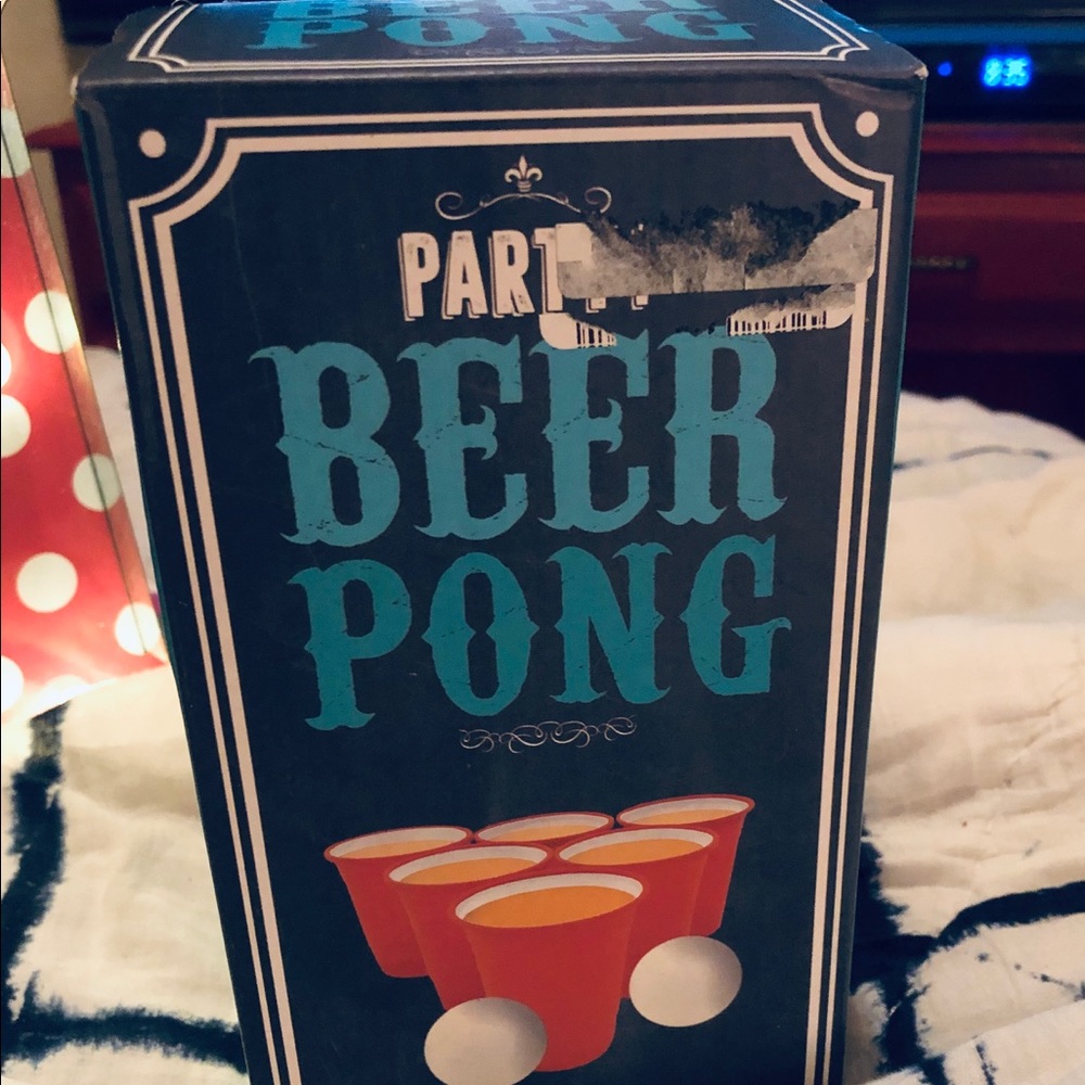 Fizz Creations PARTY BEER PONG
Drinking Game